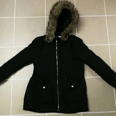 Schwarze ÜBERGANGS-JACKE mit Kapuze / PARKA - Gr. 170 - thumb