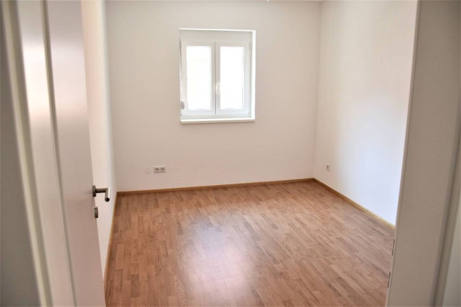 Zwei Zimmer in neuen Einfamilienhaus// 3500 Krems - Egelsee - Bild 4