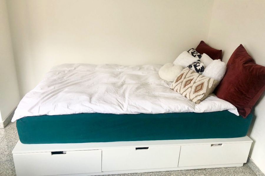 Boxspringbett Ikea + Taschenfederkernmatratze - Bild 1