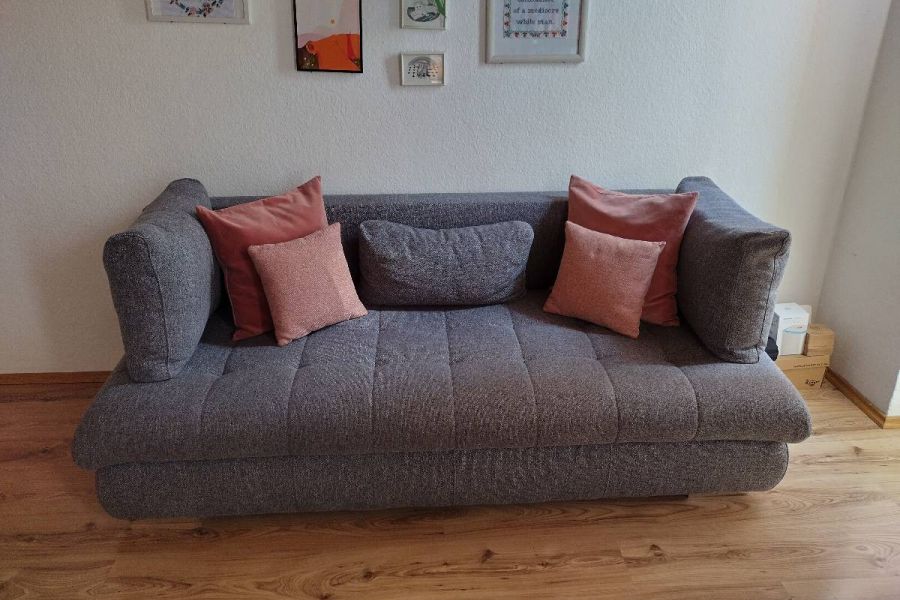 Bequeme Couch und Schlafsofa - Bild 1