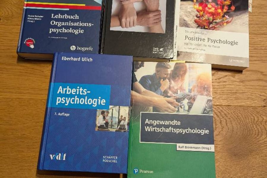 Fachbücher Psychologie - Bild 1